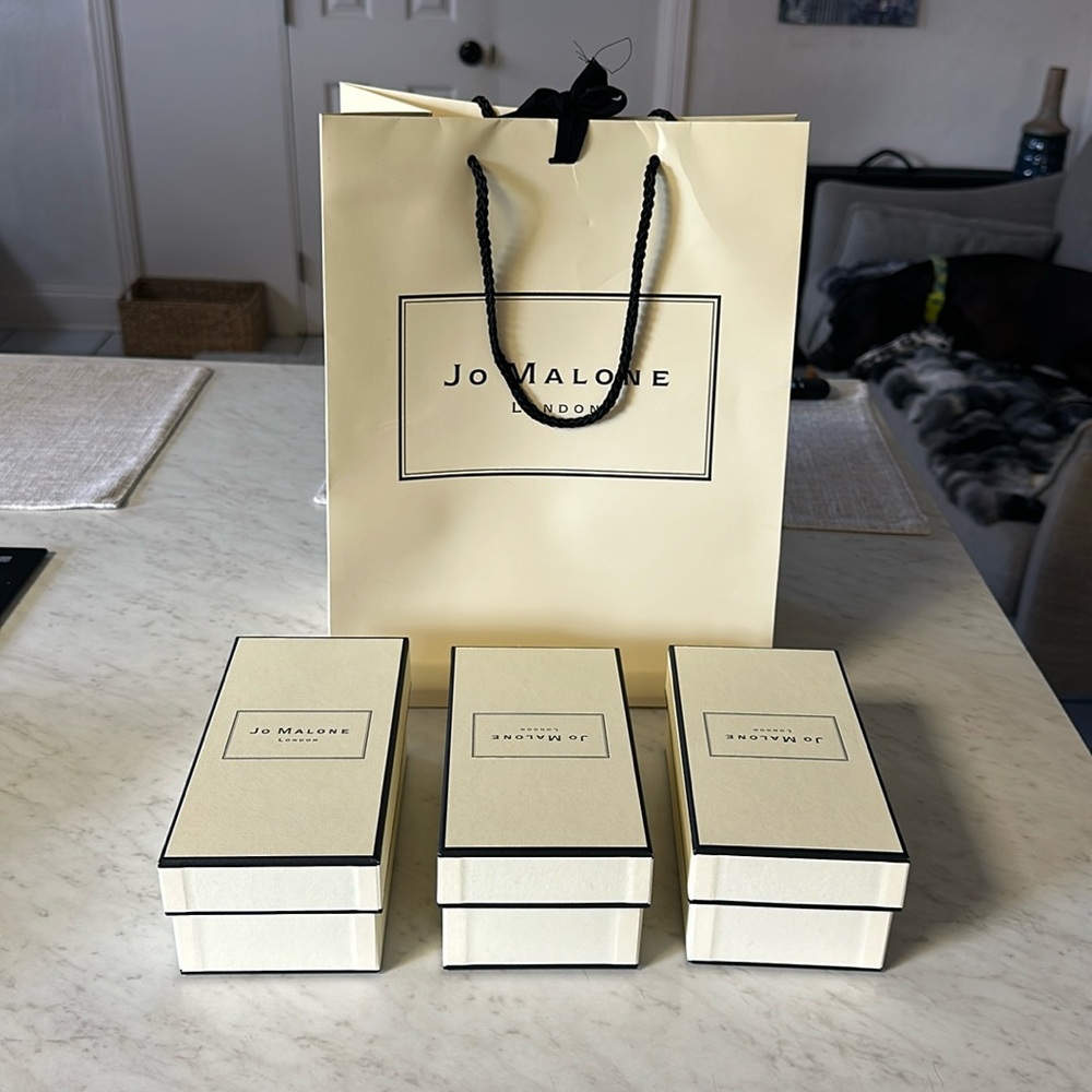 ✨✨✨JO MALONE BOXES +SHOPPING BAG FOR SALE ✨✨✨